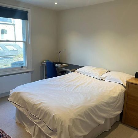 לונדון Four Bedroom Modern Victorian Wandsworth House מראה חיצוני תמונה